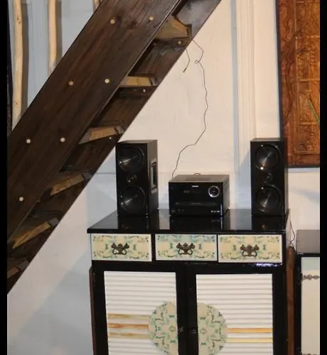 Apartment Maison D'artiste Acces Jardin *