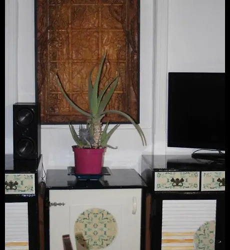 Maison D'artiste Acces Jardin